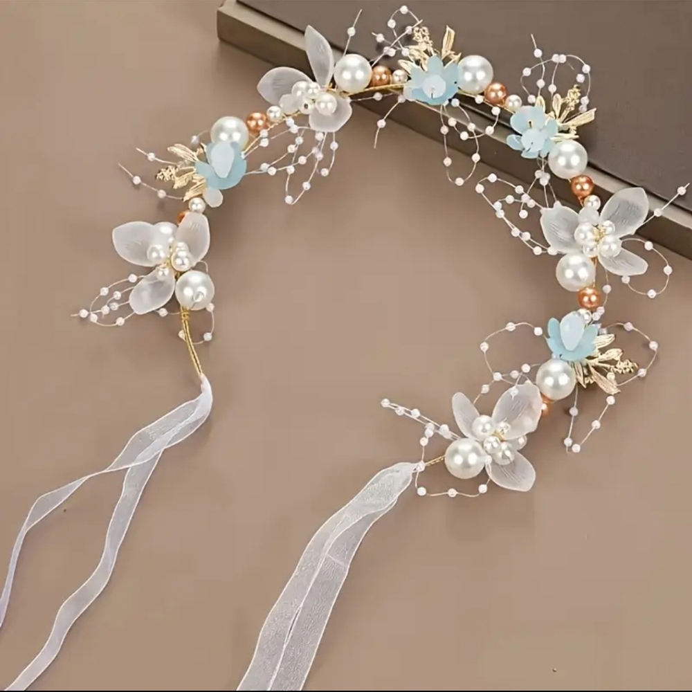 Elegant Floral Pearl Hair Accessory